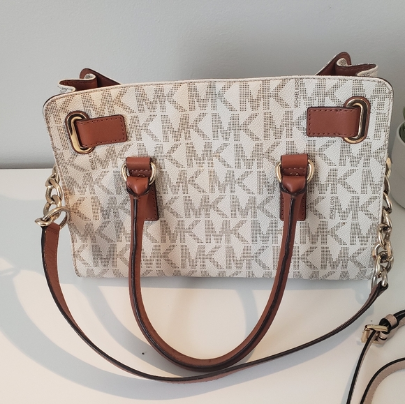 Michael Kors Bag - Picture 2 of 8